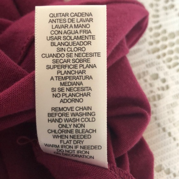 Daisy Fuentes Embellished Women’s Tee! - Picture 6 of 6